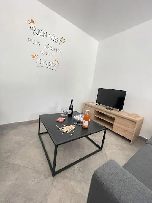 Holiday home Notre Essentiel Gite En Bretagne Ploerdut France